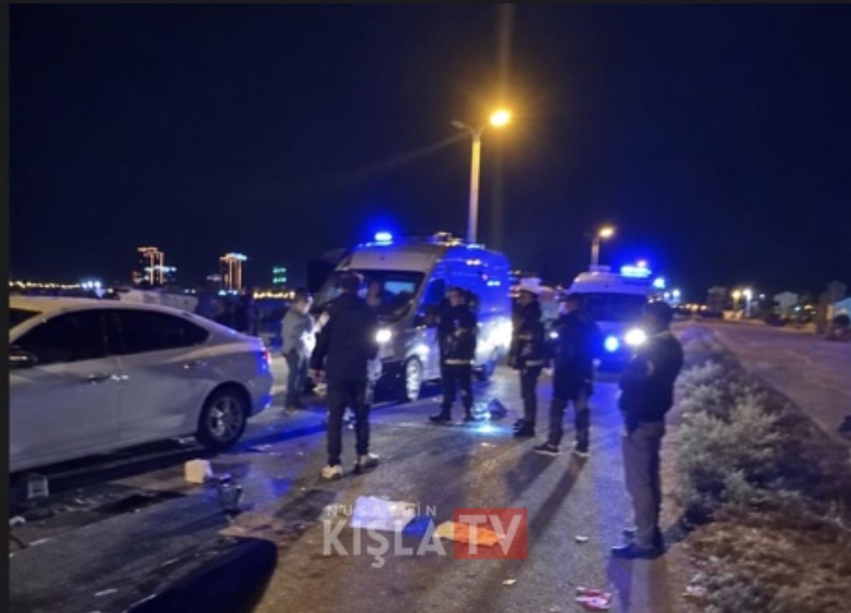 Nusaybin Akçatarla yolunda zincirleme kaza: 2’si çocuk 3 yaralı